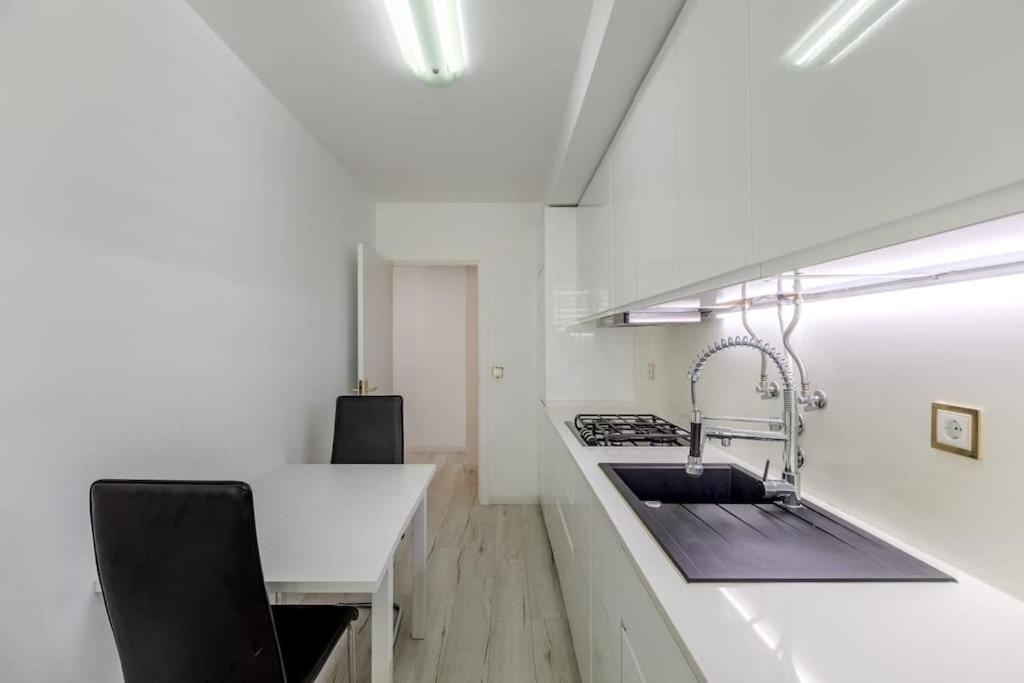 Spacious 3-Bedroom Condo In Lizbona Zewnętrze zdjęcie
